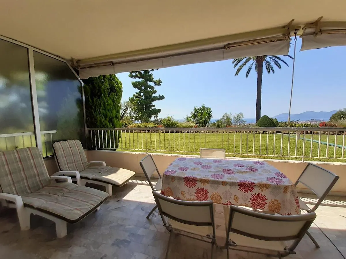 Le Renoir Apartment Cannes France
